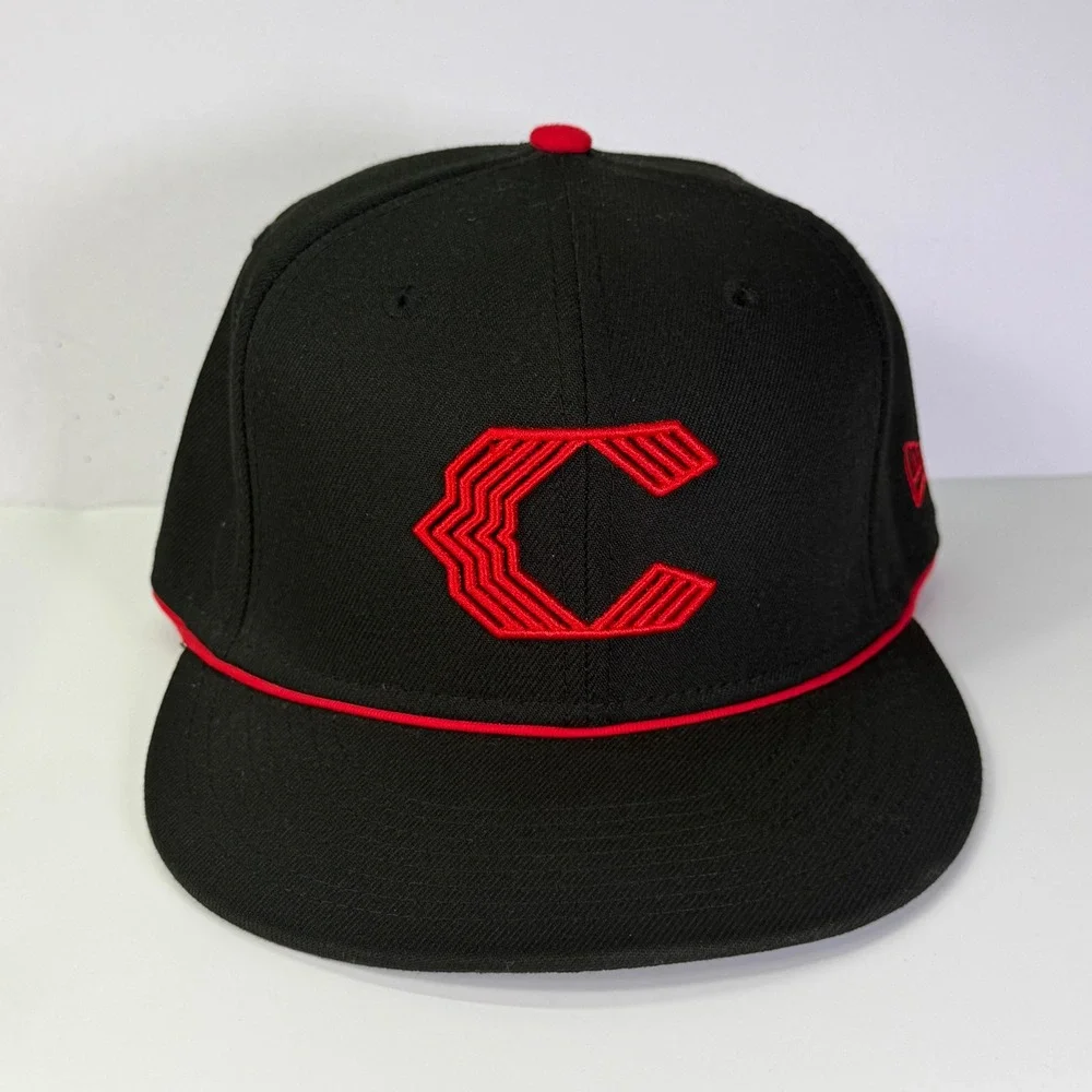 New Era 9FIFTY Snapback Hat Men OSFM Black Red Cleveland Guardians C Logo Cap